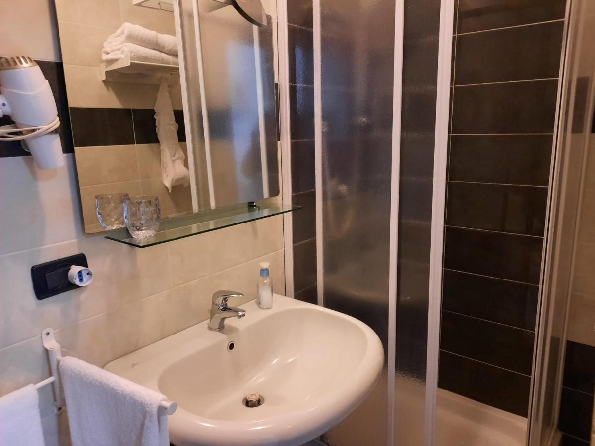 לינה וארוחת בוקר טרמולי Il Casale Di Rodolfo מראה חיצוני תמונה